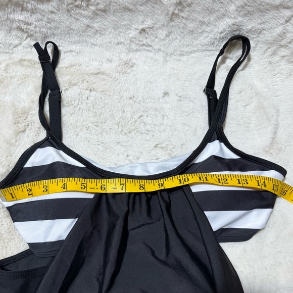 Women’s Black & White Stripes Lined Up Double Up Tankini (Top only) XXL - Picture 10 of 14
